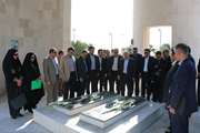 در جریان سفر دکتر برومند و دکتر نظام آبادی پور به دانشگاه هرمزگان: ادای احترام به مقام شامخ شهدای گمنام دانشگاه