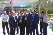 بازدید دکتر طاهر از فضای نمایشگاهی و دبیرخانه جشنواره ملی حرکت