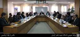 جلسه رئیس دانشگاه با معاون توسعه مدیریت و منابع انسانی استانداری کرمان